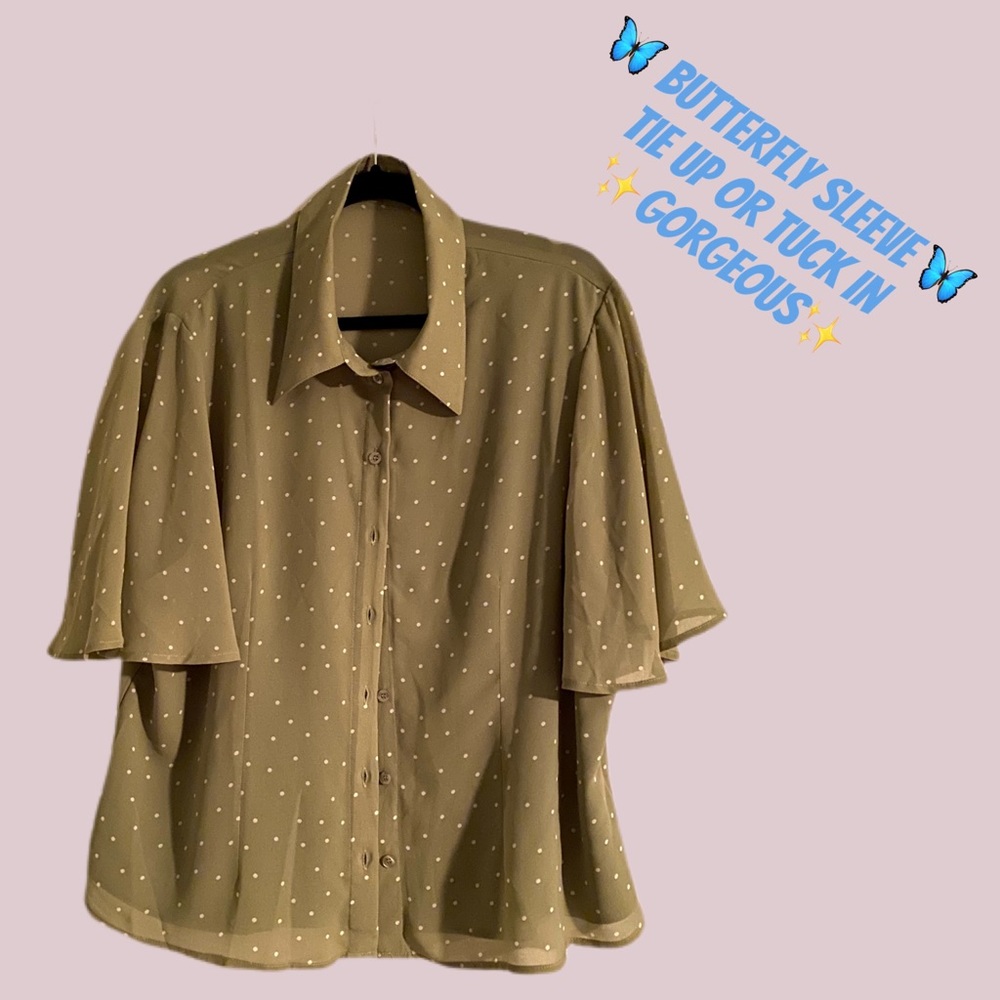 ✨🦋Retro Butterfly Sleeve Sage Polka Dot Blouse 🦋✨